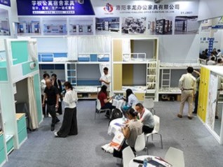 揭开丰龙广州展会：钢架床生产厂家有何秘密？