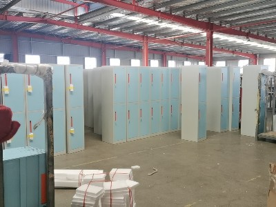为何湛江某学校选择丰龙钢制储物柜？用户案例揭秘