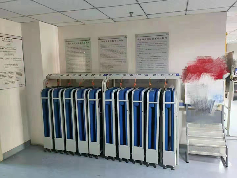 医院陪护床选丰龙，折叠床头柜更方便！